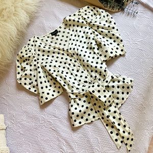 SOLD! Who What Wear Ruched Sleeve Peplum Blouse